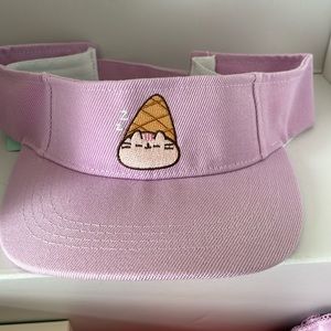 Pusheen summer 2023 box visor hat